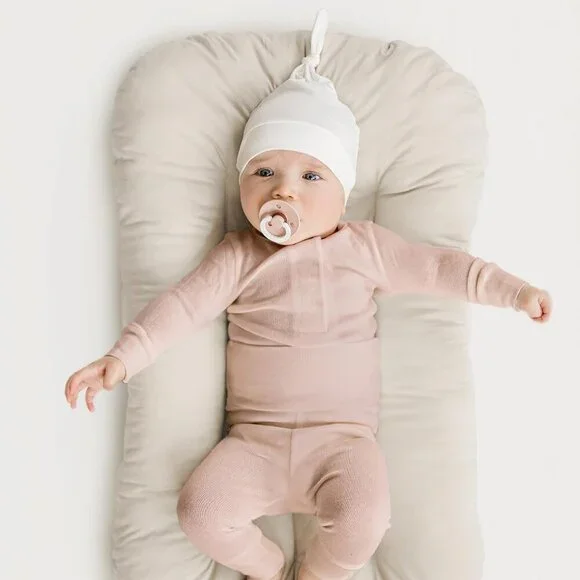 ⭐ Konssy 8-Pack Baby Hats Soft Knot Beanies for Newborn Girls & Boys 0-6M